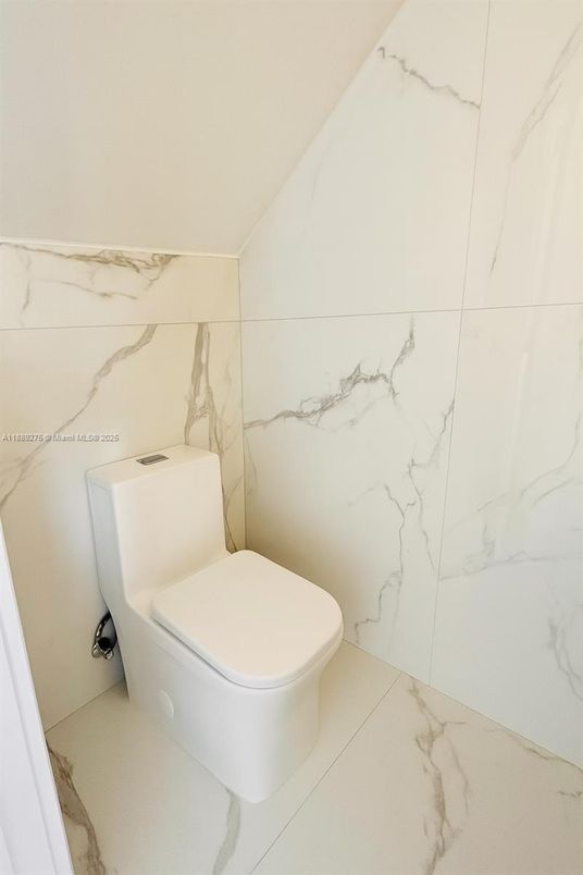Bathroom, Interior, Marble, Marble Walls