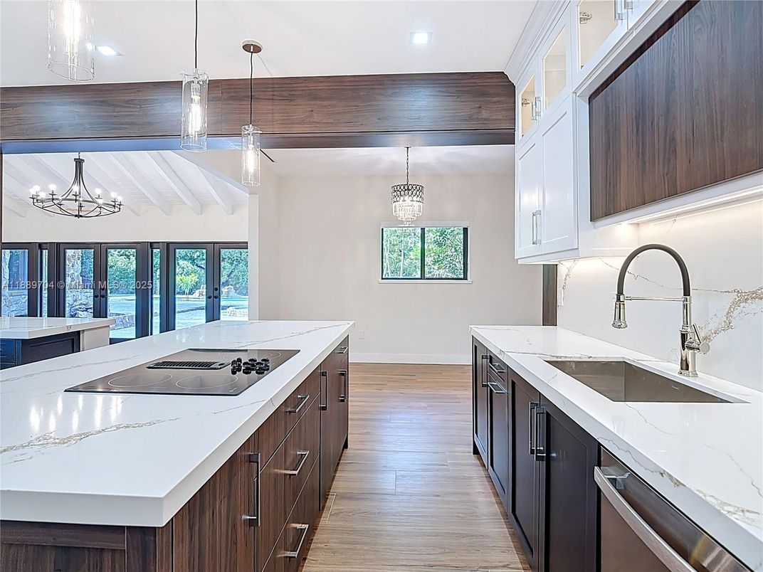 Interior, Kitchen, Pendant Lights, Recessed Lighting, Wood Texture Flooring