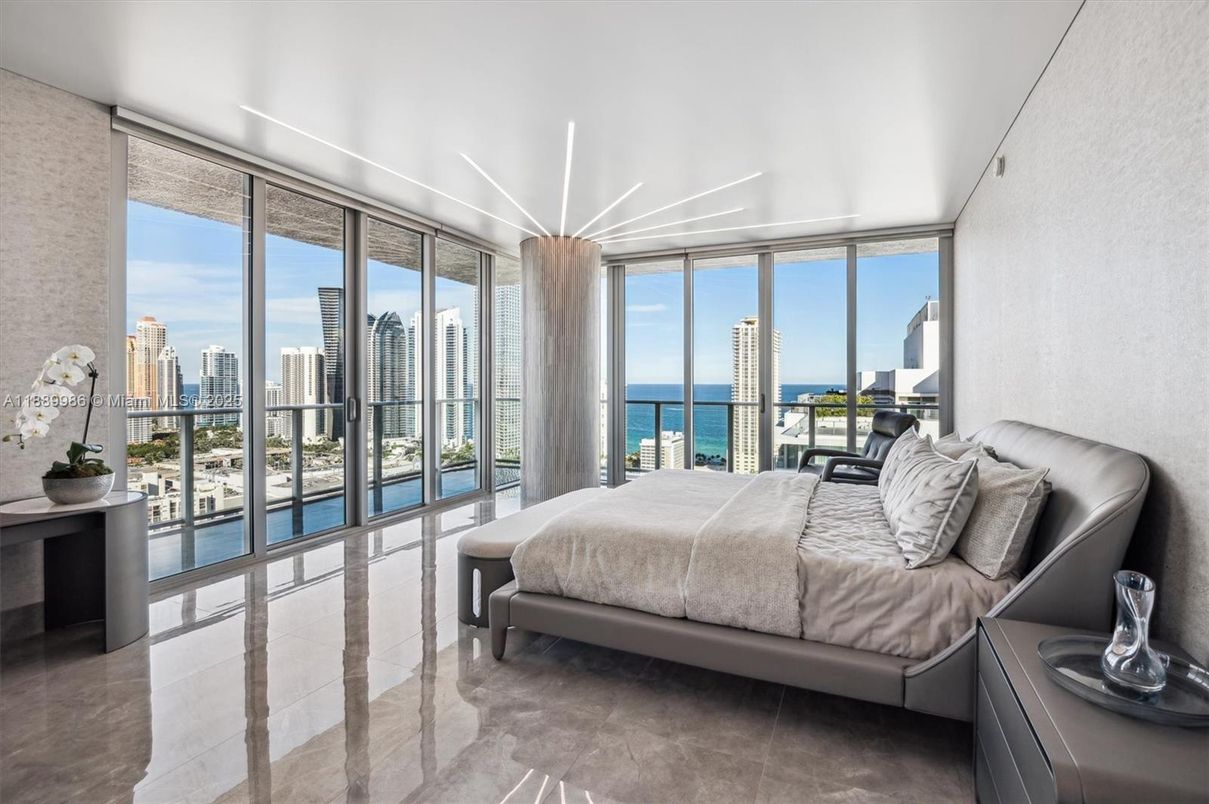 Bedroom, Interior, Water