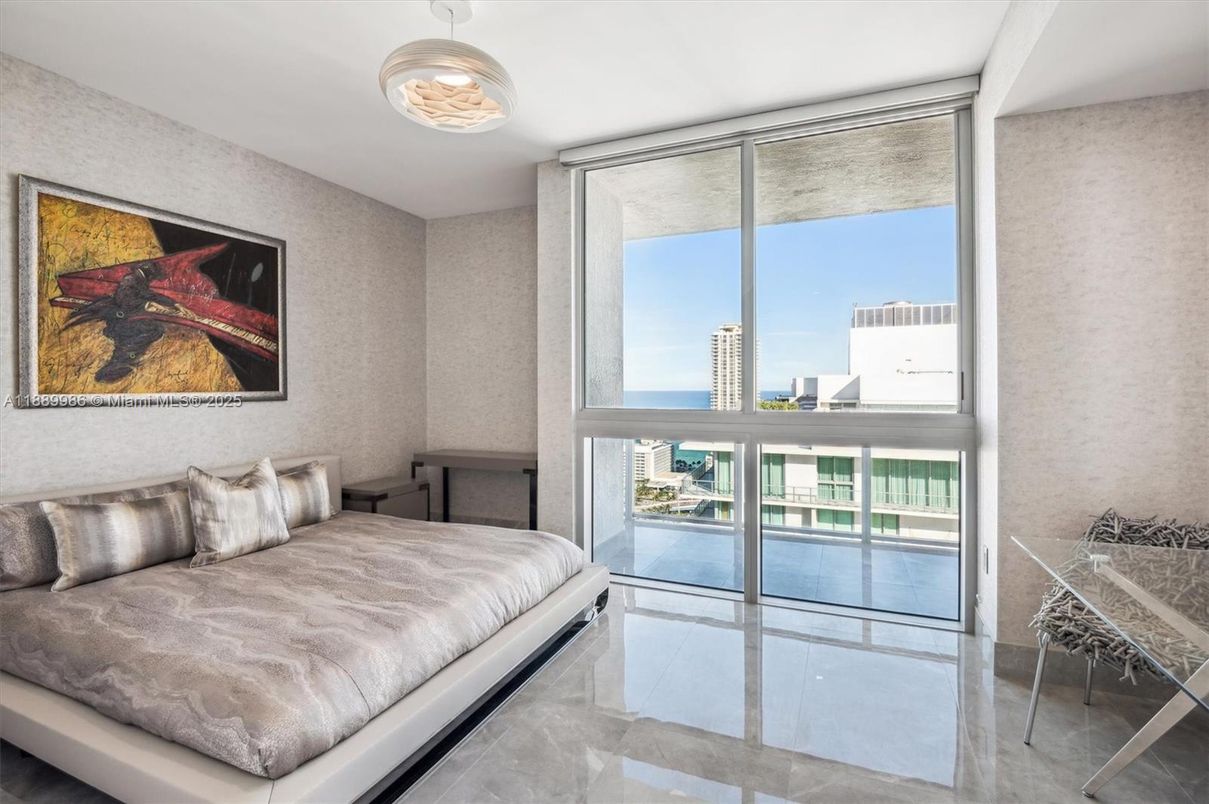 Bedroom, Interior, Water