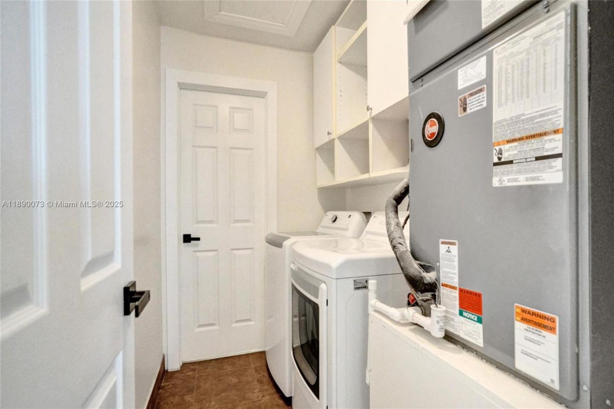 Interior, Washer