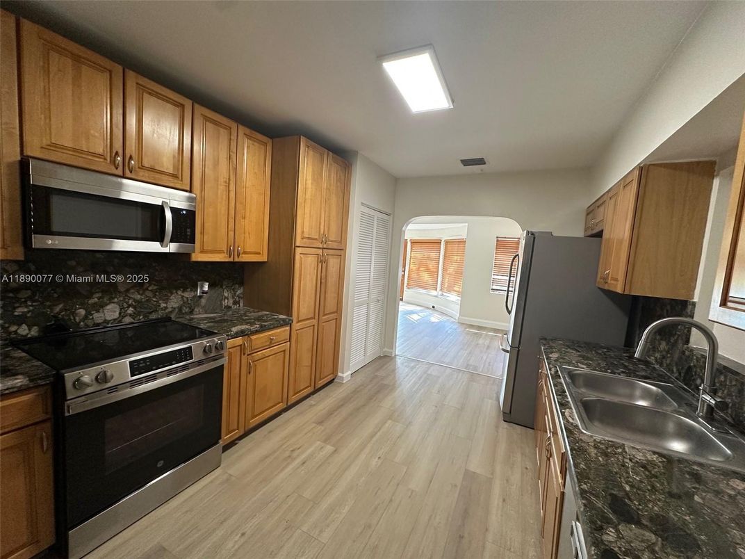 Interior, Kitchen, Wood Texture Flooring