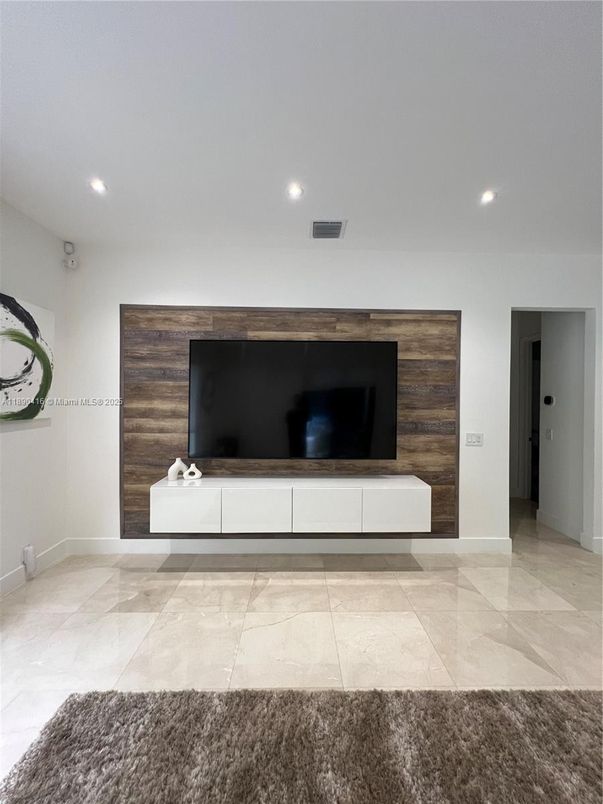 Interior, Recessed Lighting