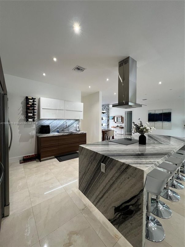 Dining room, Interior, Kitchen, Recessed Lighting