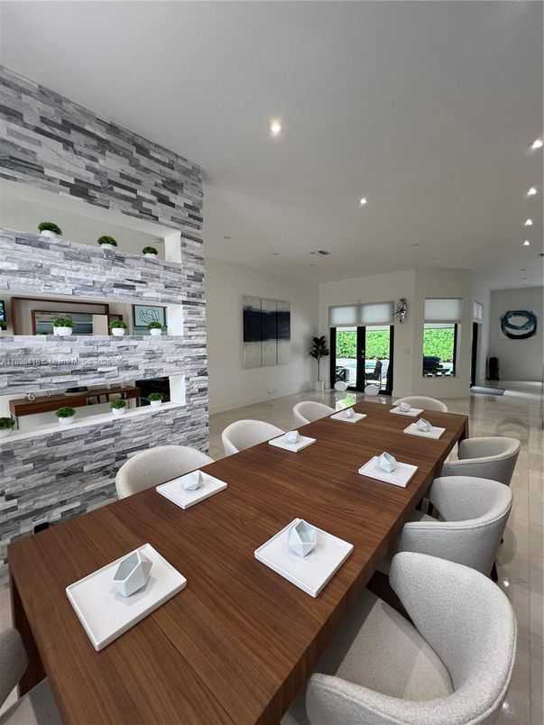 Dining room, Interior, Recessed Lighting