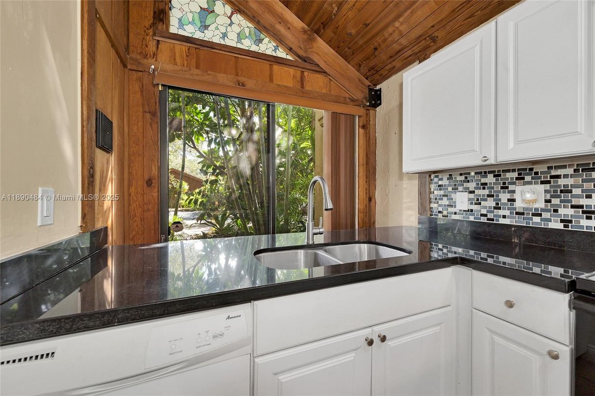 Interior, Kitchen, Wooden Ceilings