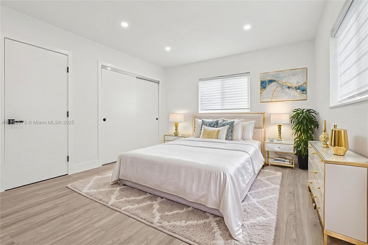 Bedroom, Interior, Recessed Lighting, Wood Texture Flooring