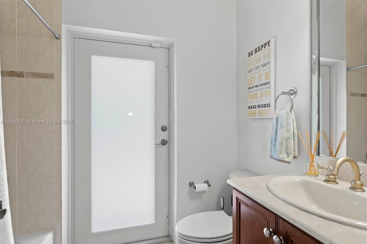 Bathroom, Interior