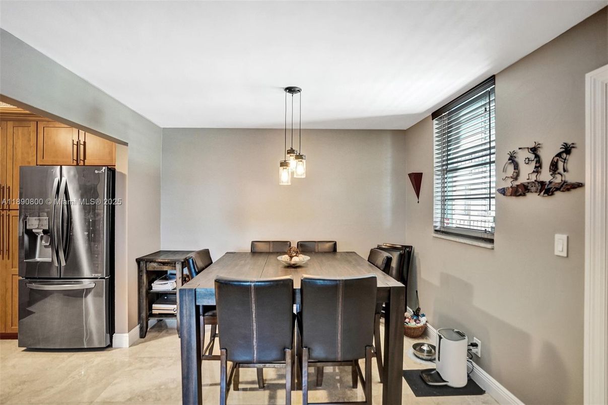 Dining room, Interior, Kitchen, Pendant Lights