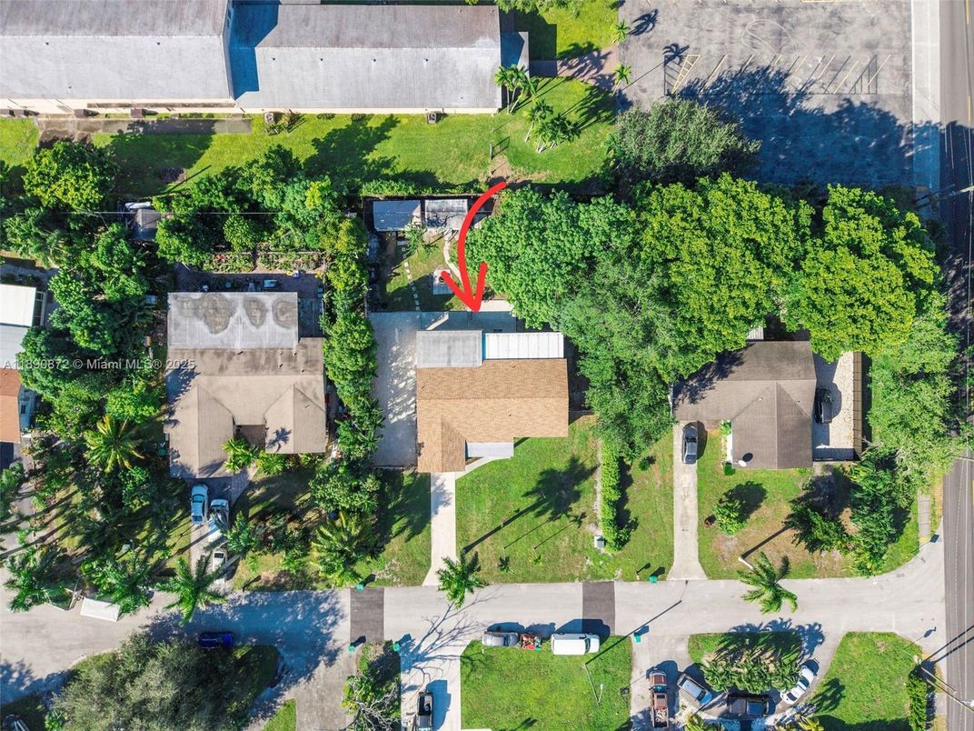 Exterior, Drone