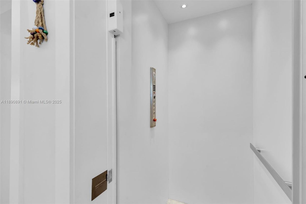 Elevator, Interior, Recessed Lighting