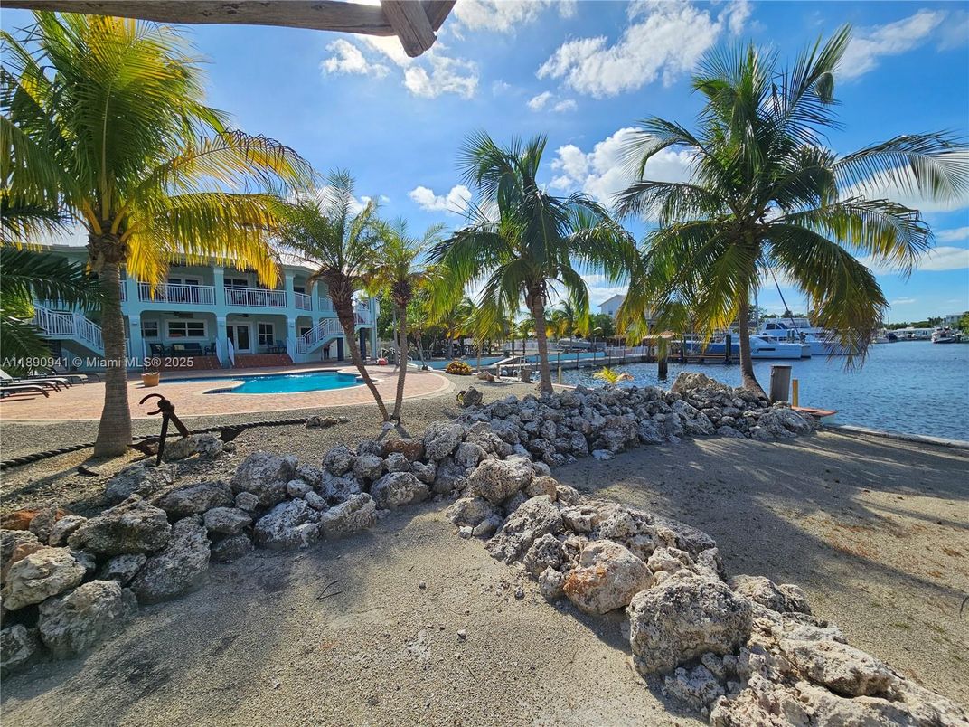 Exterior, Pool, Water