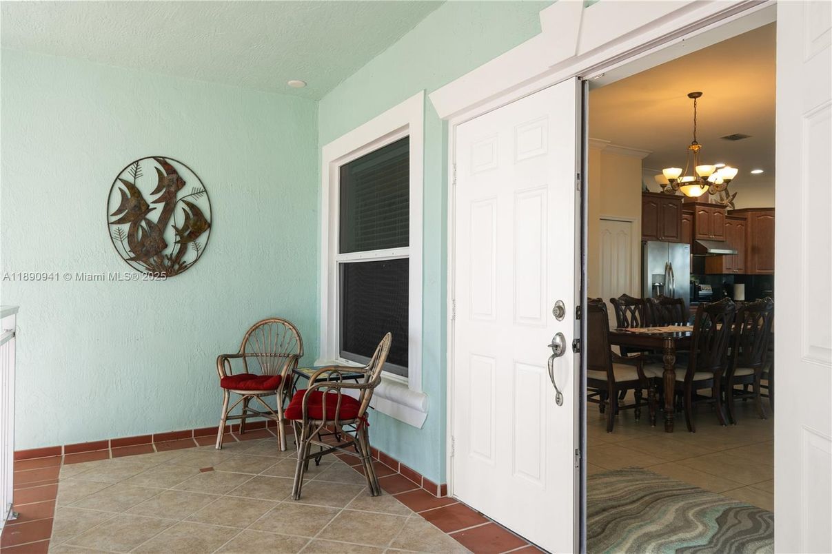 Chandelier, Dining room, Interior, Kitchen, Recessed Lighting