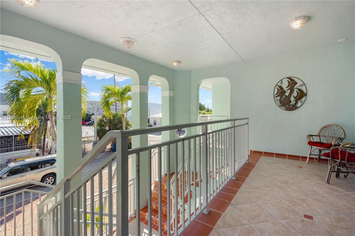 Exterior, Interior, Water