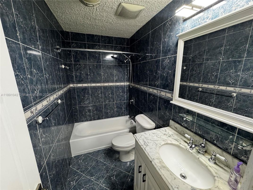 Bathroom, Interior, Marble Walls