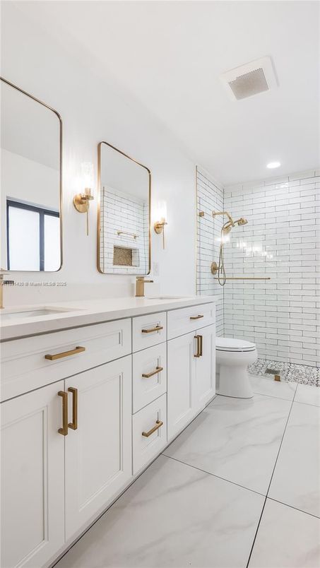 Bathroom, Dual Sink Vanities, Interior, Marble, Recessed Lighting
