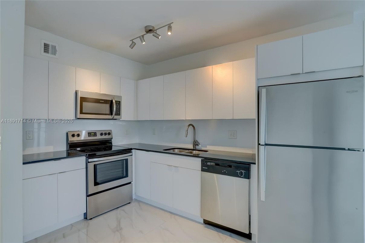 Interior, Kitchen, Marble, Stainless Steel Appliances