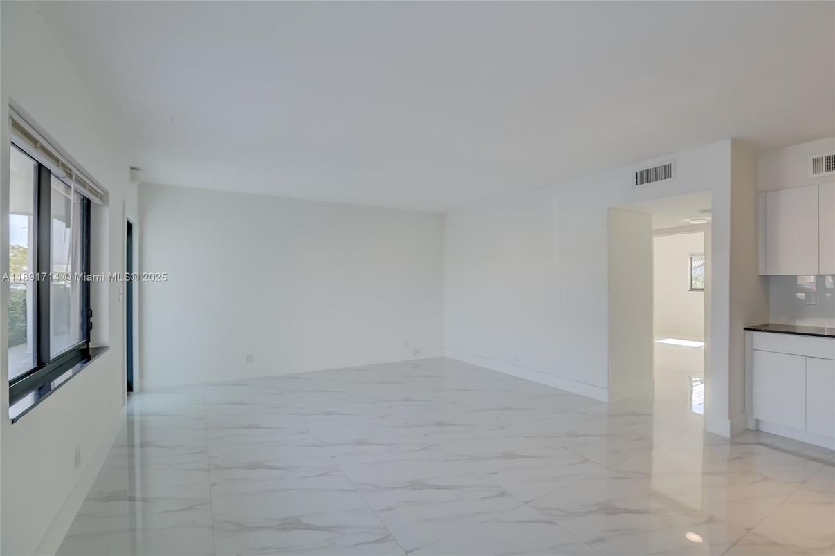 Empty room, Interior, Marble