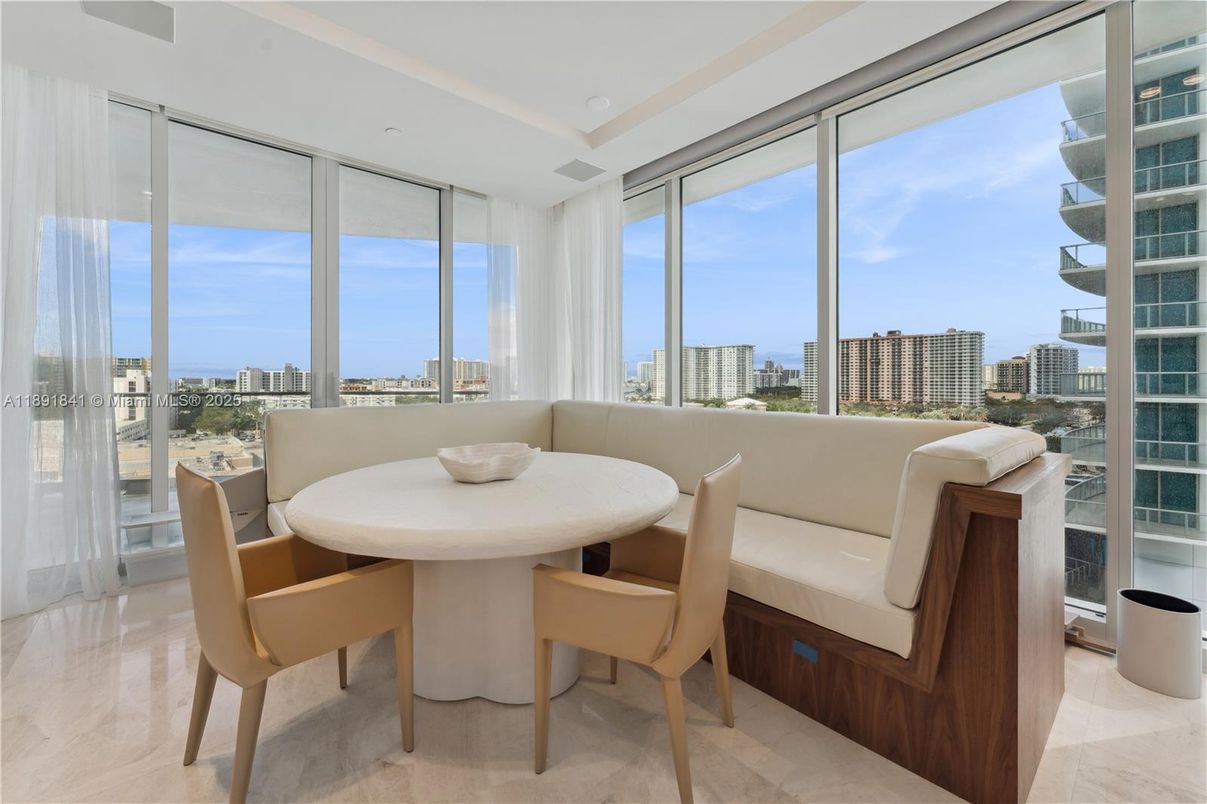 Dining room, Interior, Water