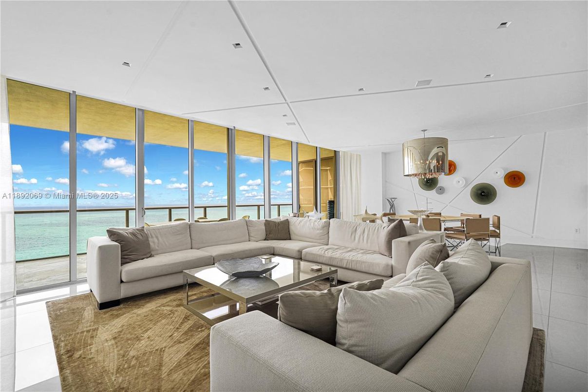 Dining room, Interior, Living room, Water