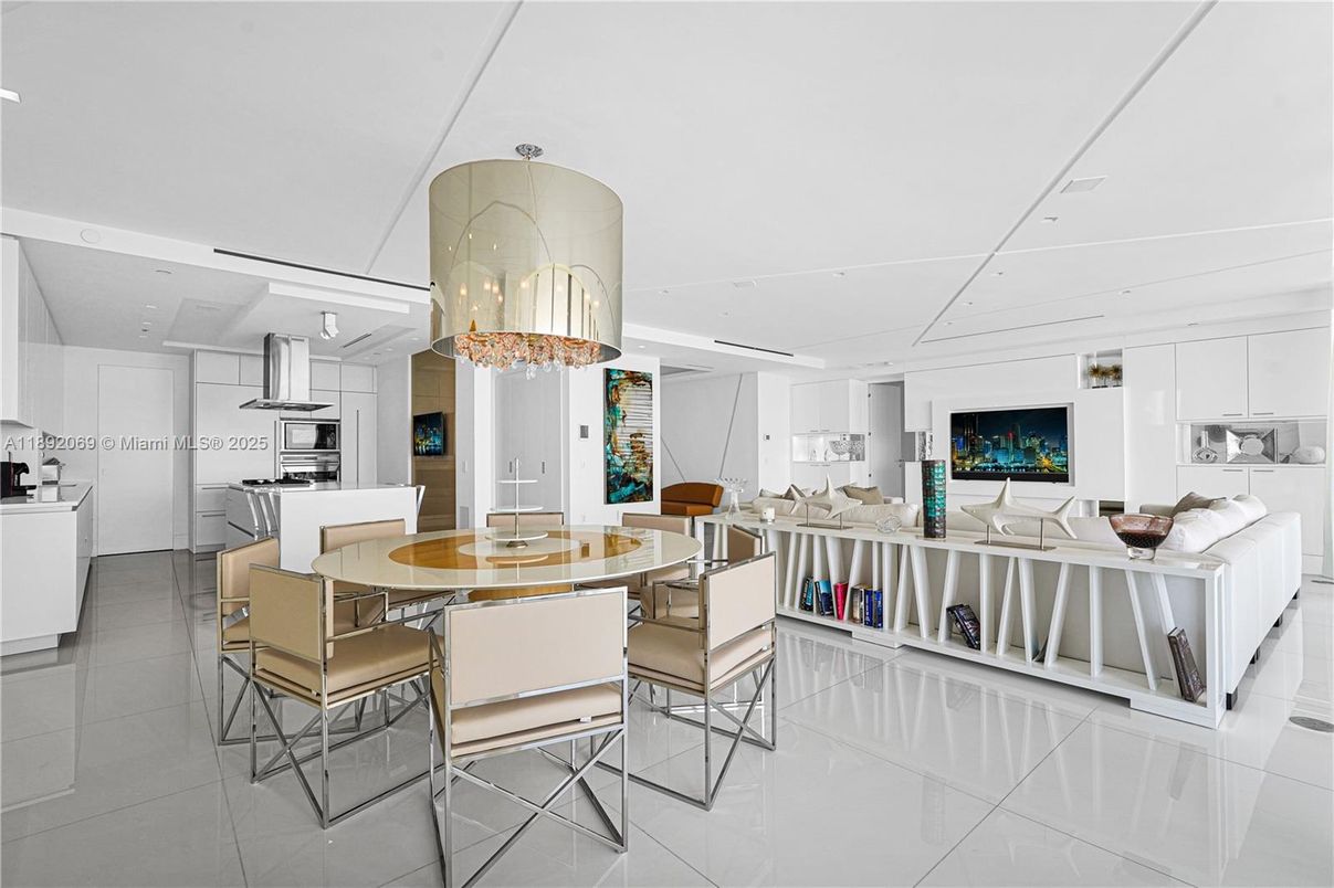 Chandelier, Dining room, Interior, Kitchen, Living room, Recessed Lighting, Stainless Steel Appliances