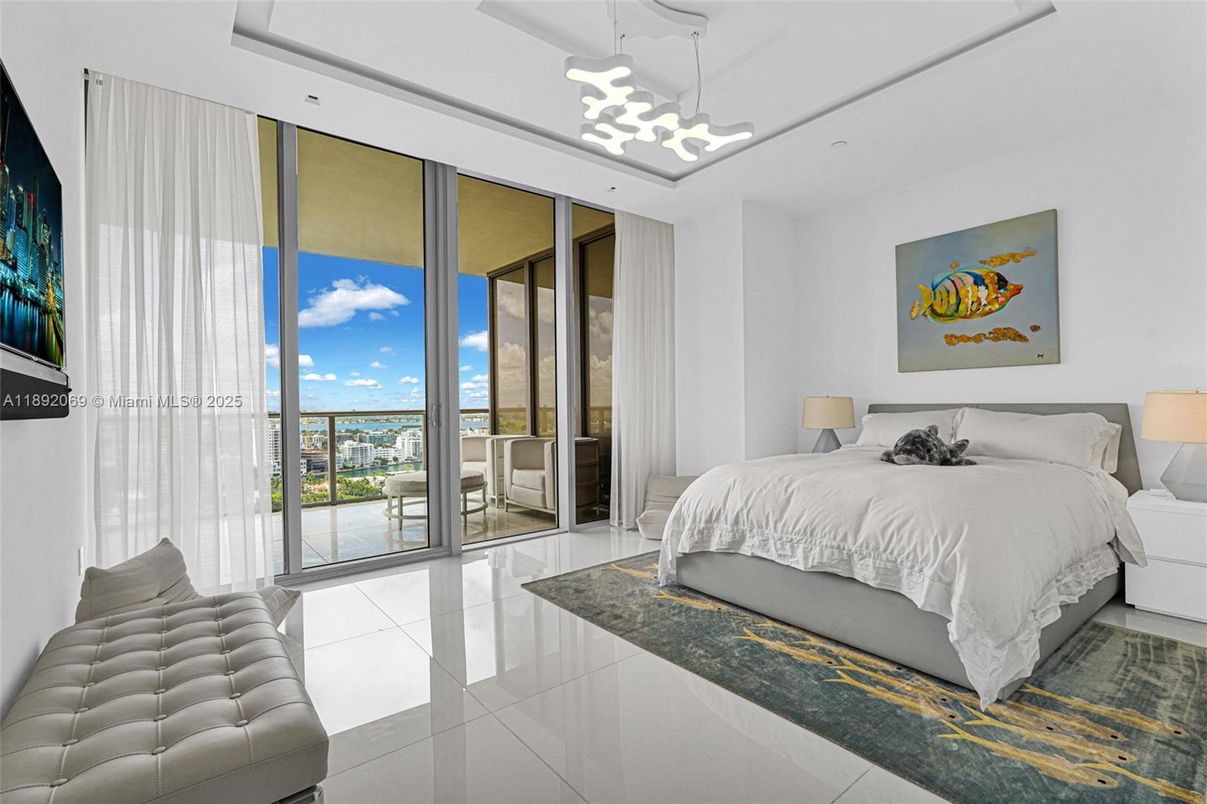 Bedroom, Interior, Pendant Lights, Water