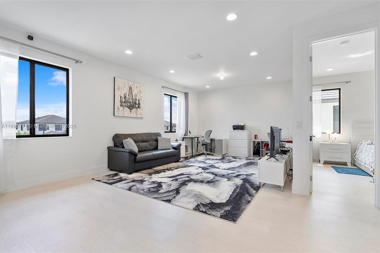 Bedroom, Interior, Living room, Recessed Lighting