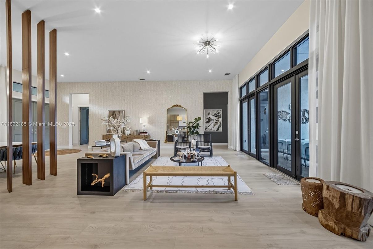 Interior, Living room, Recessed Lighting, Wood Texture Flooring