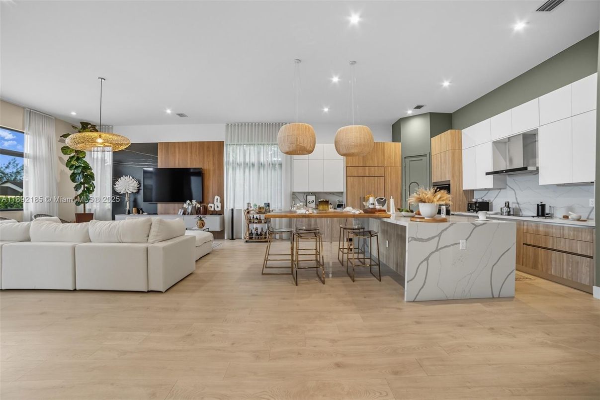 Interior, Kitchen, Living room, Pendant Lights, Recessed Lighting, Wood Texture Flooring