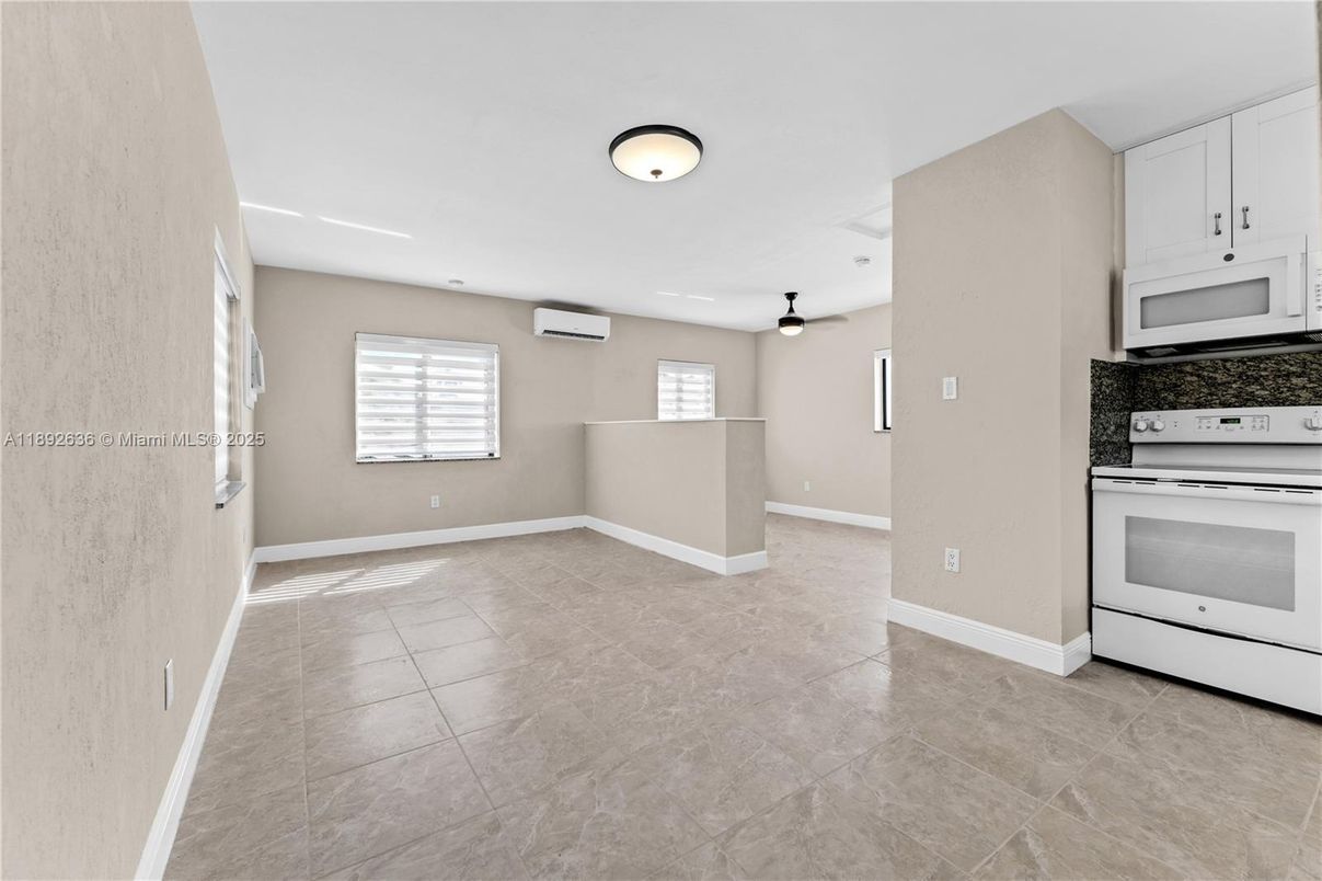 Empty room, Interior, Kitchen