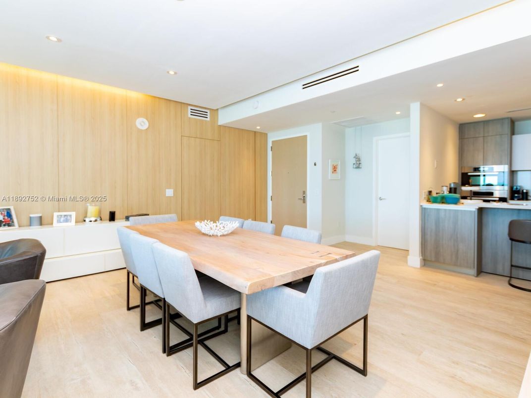 Dining room, Interior, Kitchen, Recessed Lighting, Wood Texture Flooring