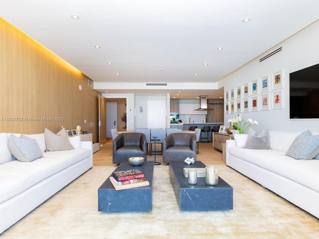 Interior, Kitchen, Living room, Recessed Lighting, Wooden Walls