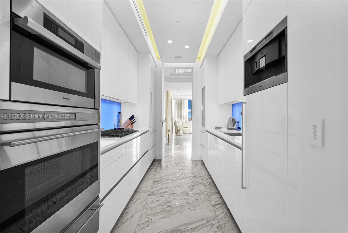 Interior, Kitchen, Marble, Recessed Lighting, Stainless Steel Appliances