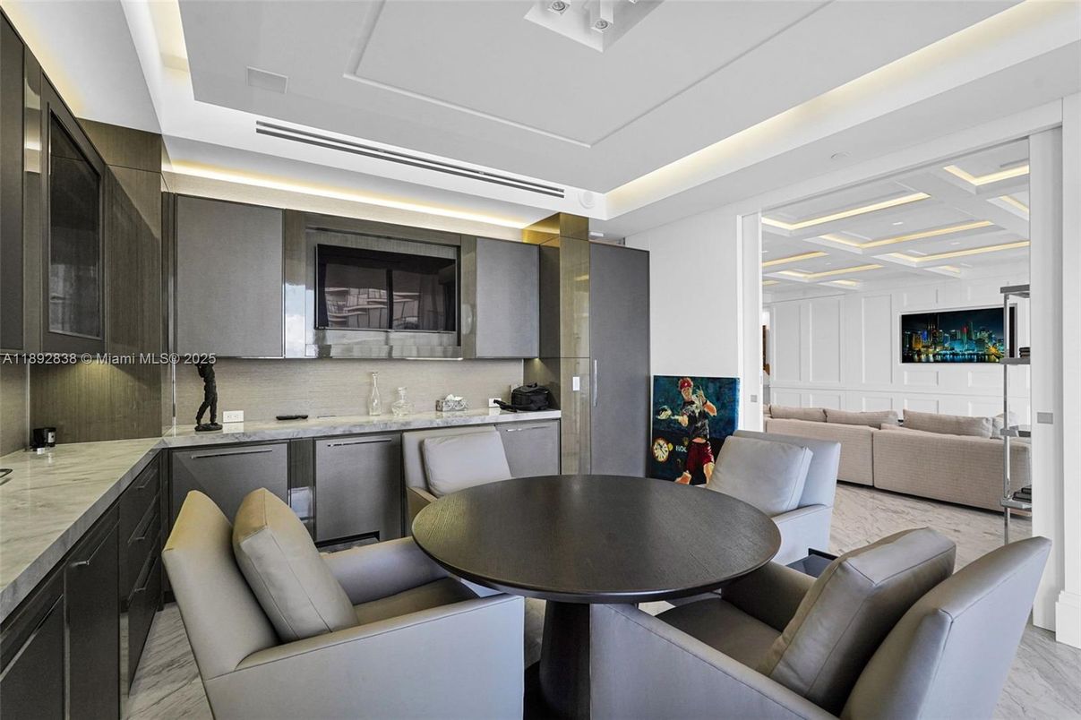 Dining room, Interior, Living room, Recessed Lighting
