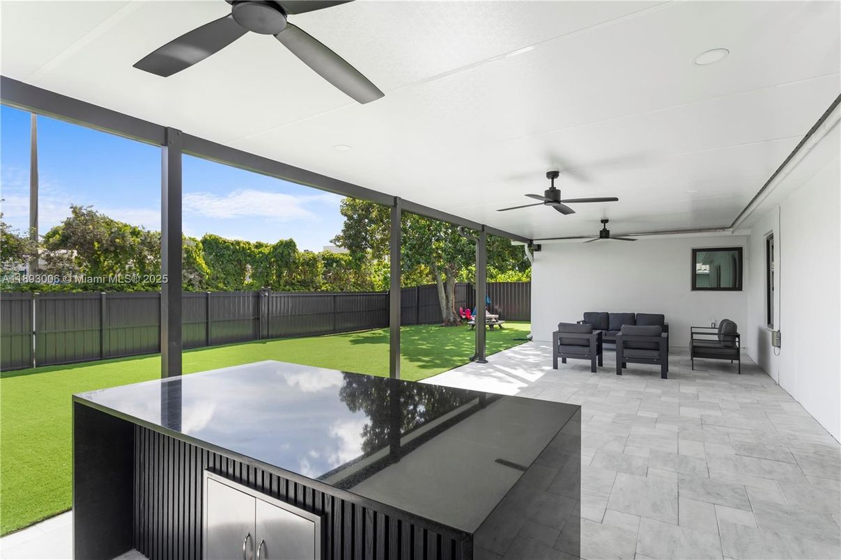 Interior, Recessed Lighting, Sun Room