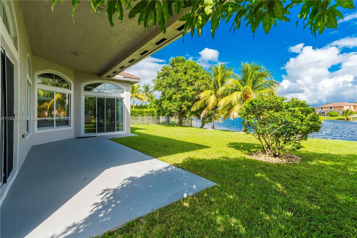 Backyard, Exterior, Water