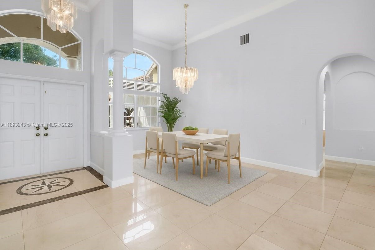Chandelier, Dining room, Interior