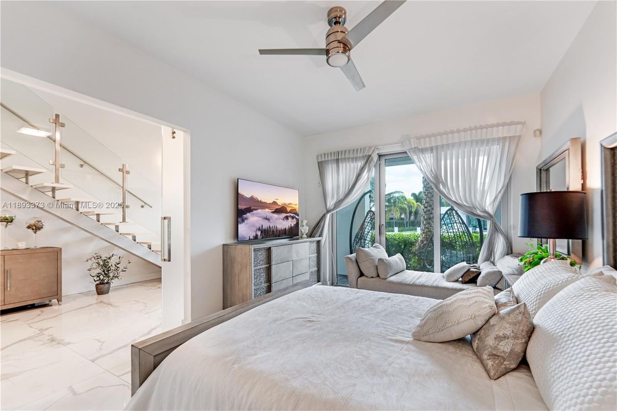 Bedroom, Interior, Marble