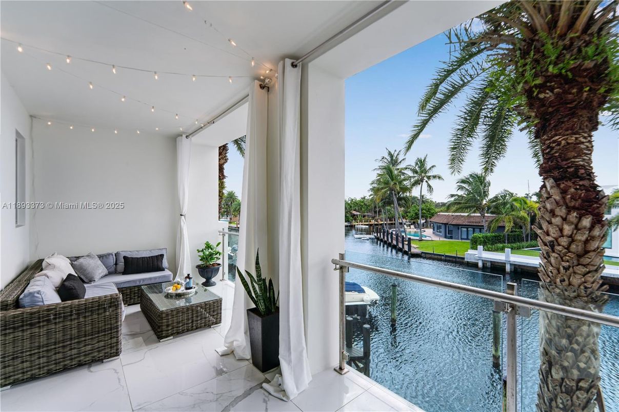 Exterior, Marble, Recessed Lighting, Water