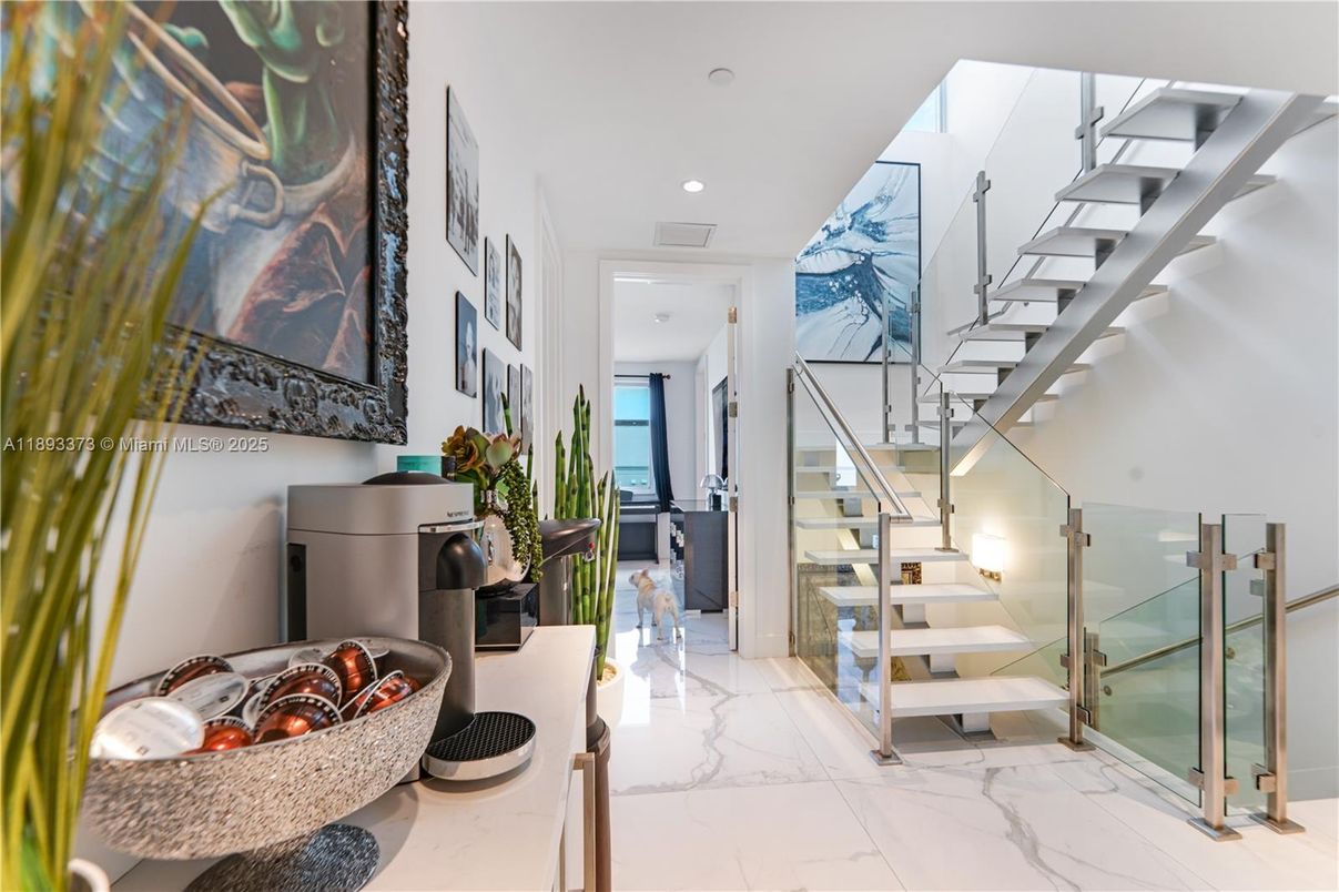 Interior, Marble, Recessed Lighting