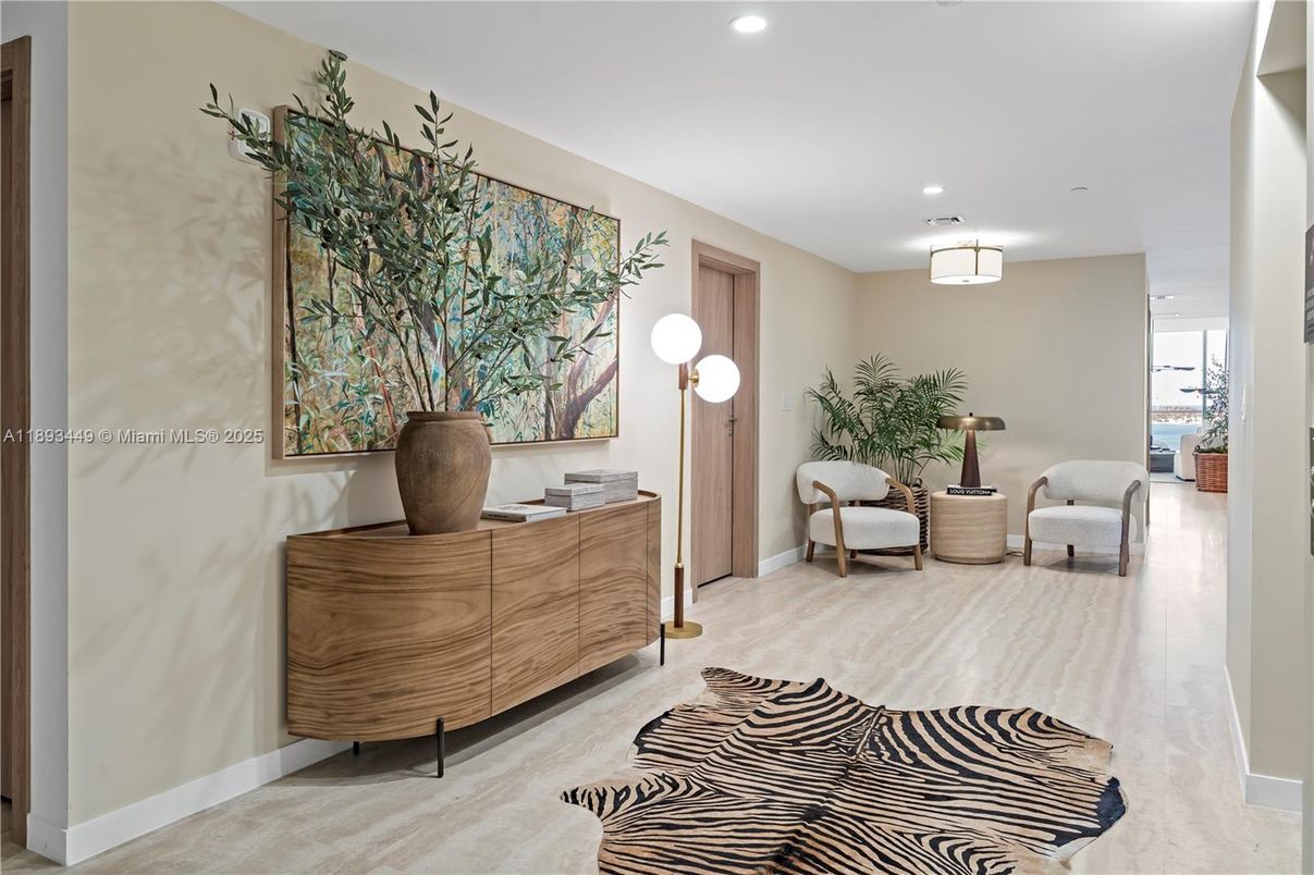 Interior, Recessed Lighting