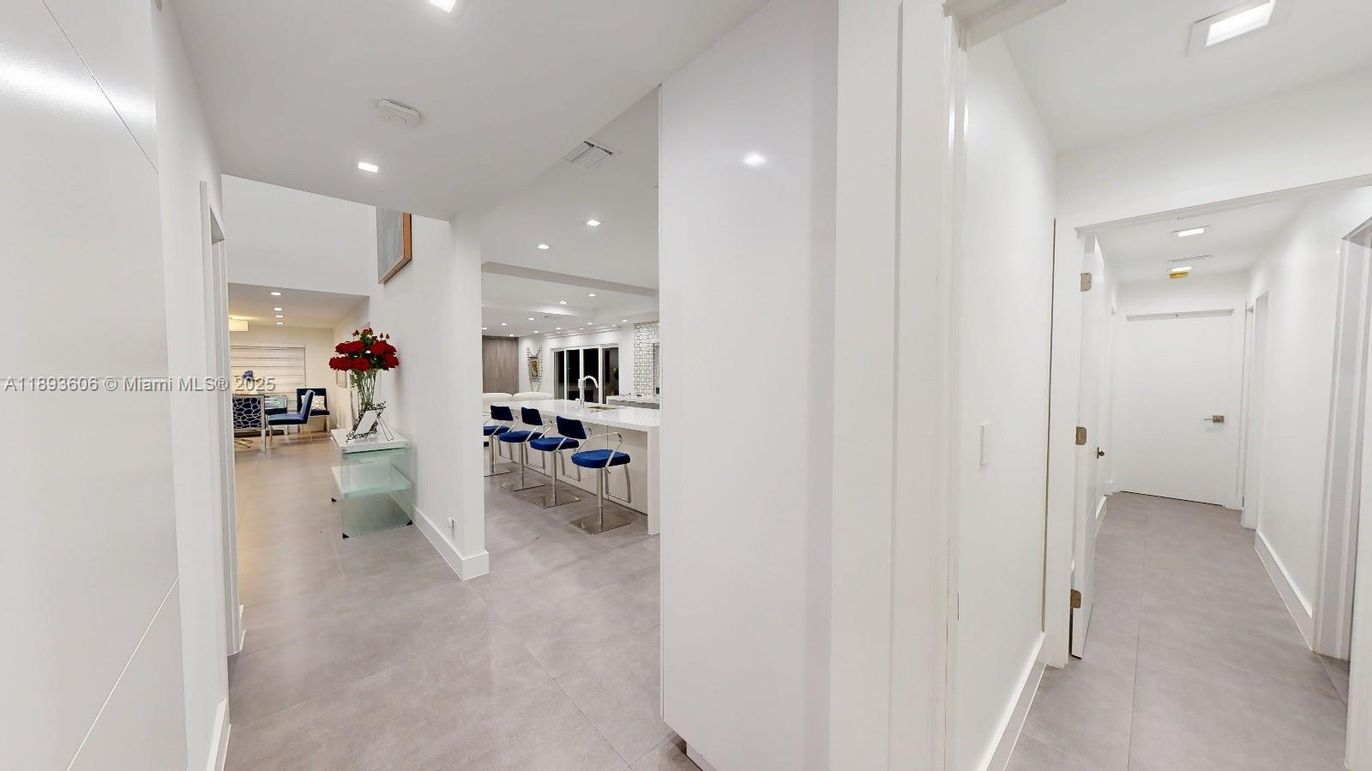 Interior, Recessed Lighting