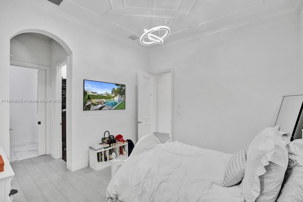 Bedroom, Interior, Pendant Lights, Wood Texture Flooring