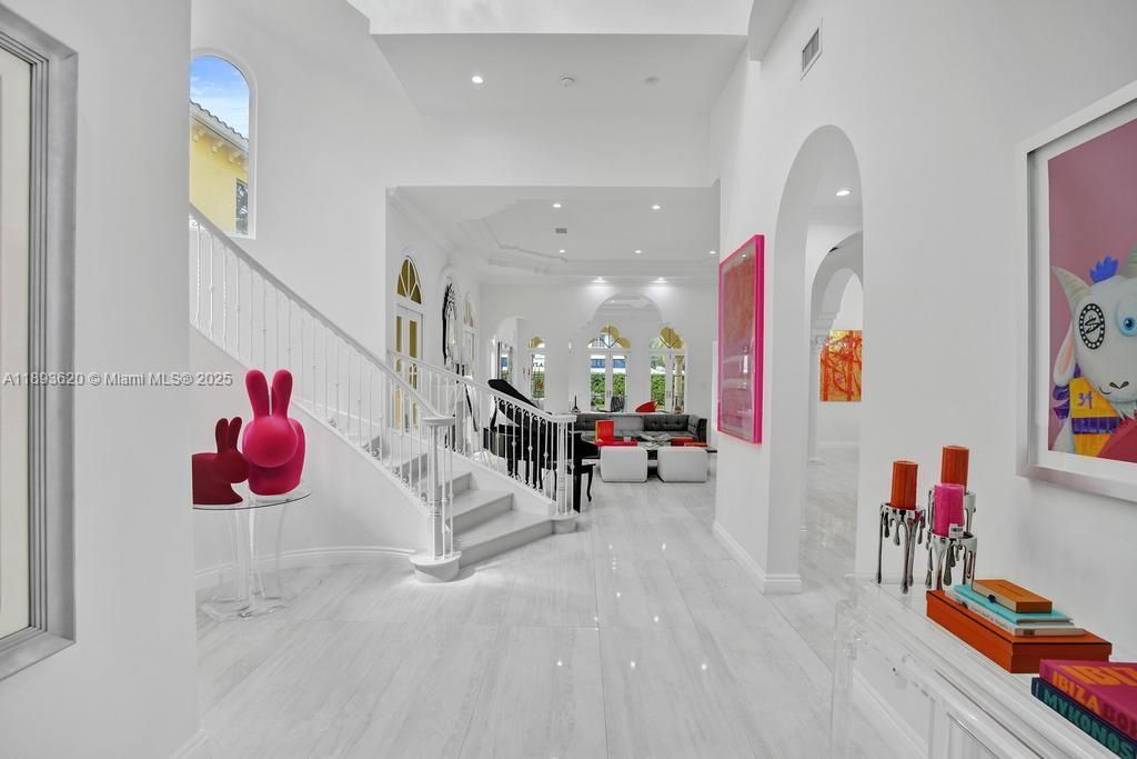 Interior, Marble, Recessed Lighting
