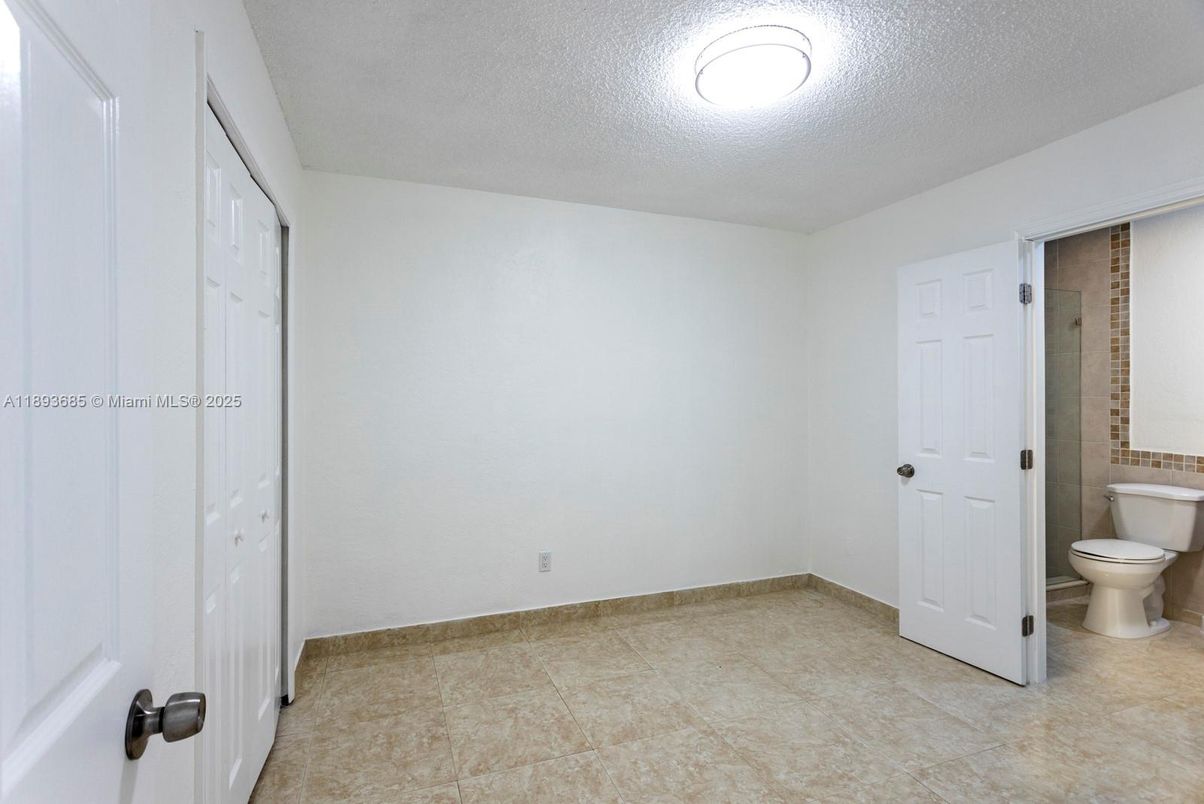 Bathroom, Empty room, Interior
