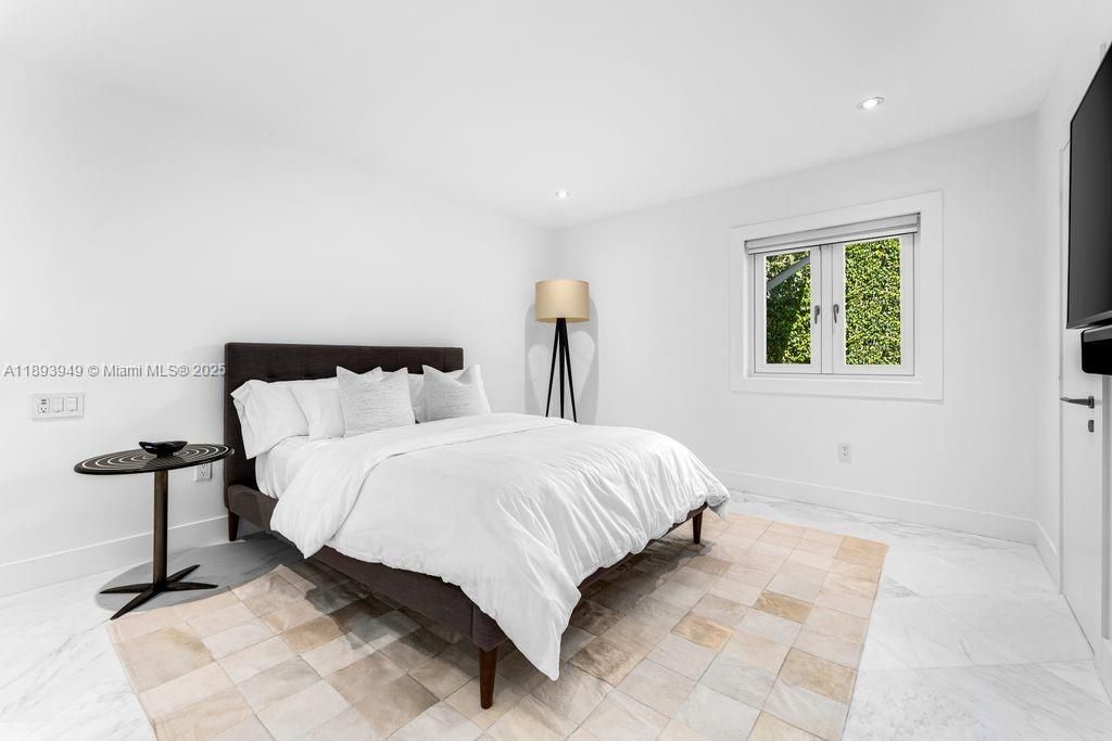 Bedroom, Interior, Marble, Recessed Lighting