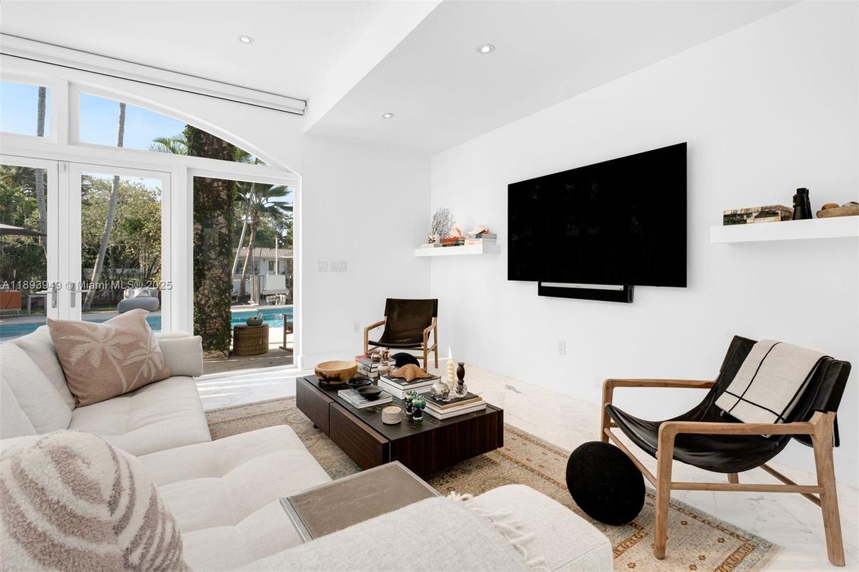 Interior, Living room, Recessed Lighting