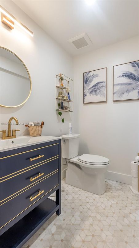 Bathroom, Interior