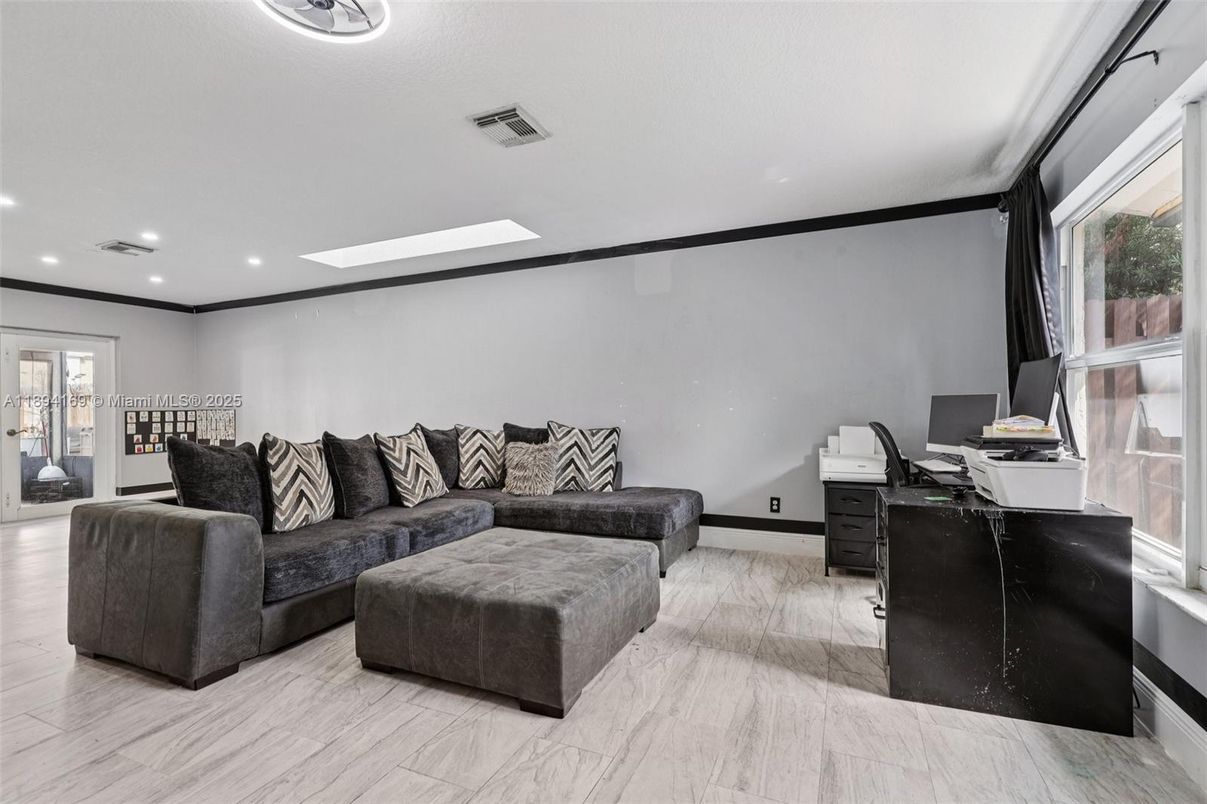 Home Office, Interior, Recessed Lighting, Wood Texture Flooring