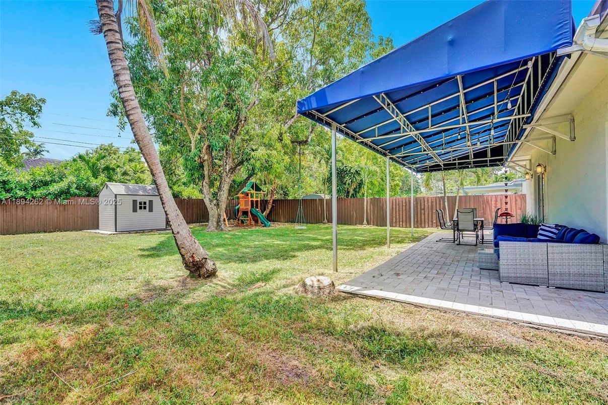 Backyard, Exterior, Playground